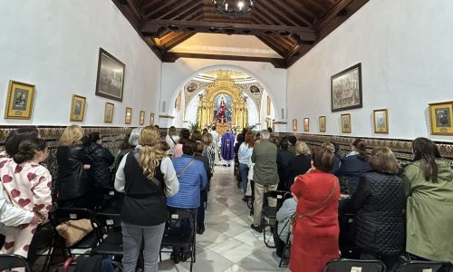 Imágenes del Vía Crucis y la Santa Misa celebrados en la tarde de ayer en la Ermita de Santa María Salomé