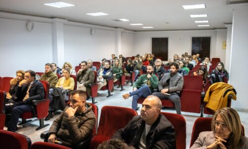 ADERCON informa en Rociana sobre las nuevas ayudas LEADER para impulsar el desarrollo empresarial del Condado